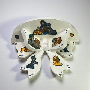 Hanging Shelf With Lady & The Tramp Design